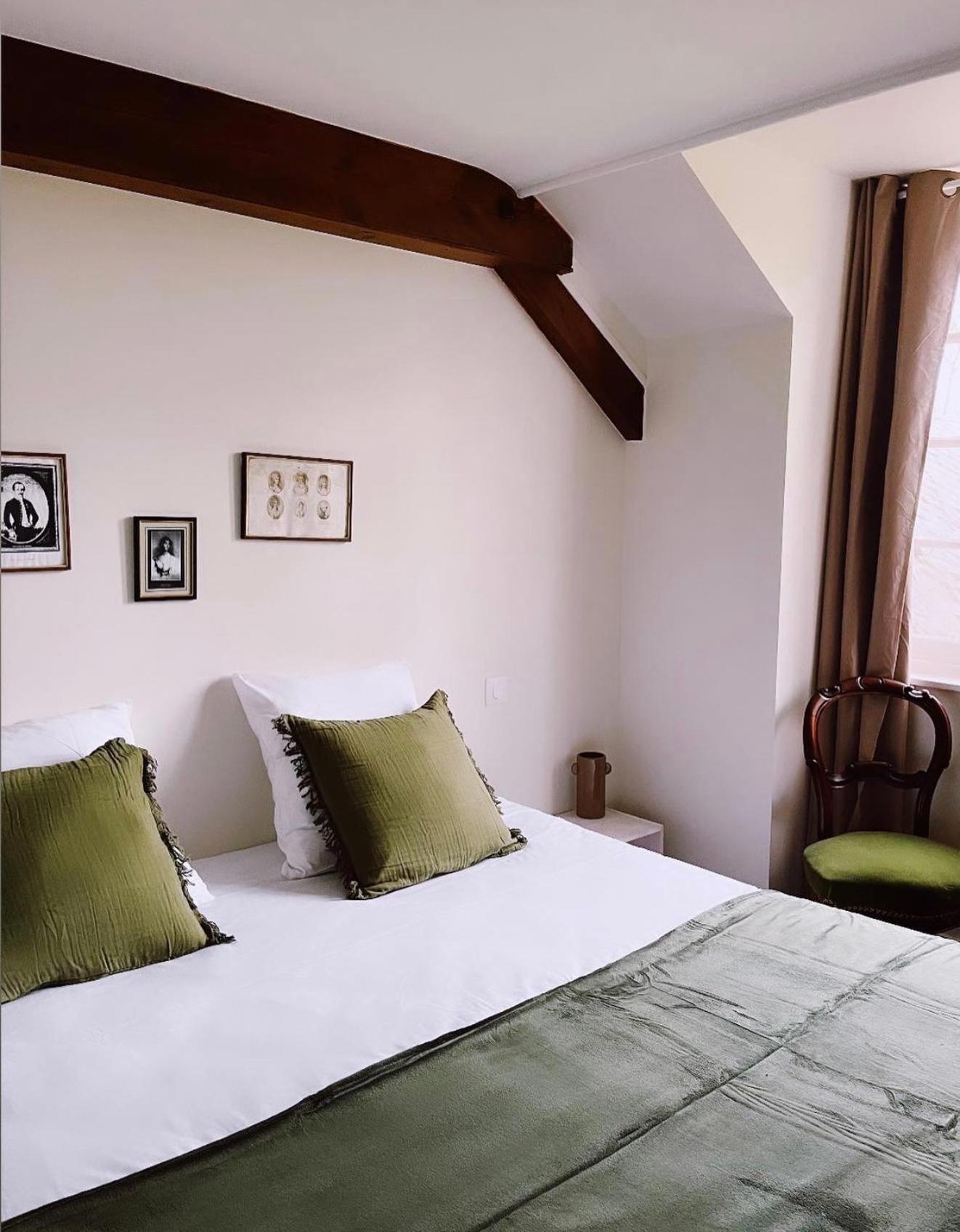 Abbaye De Blanchelande Bed and Breakfast Neufmesnil Exteriör bild