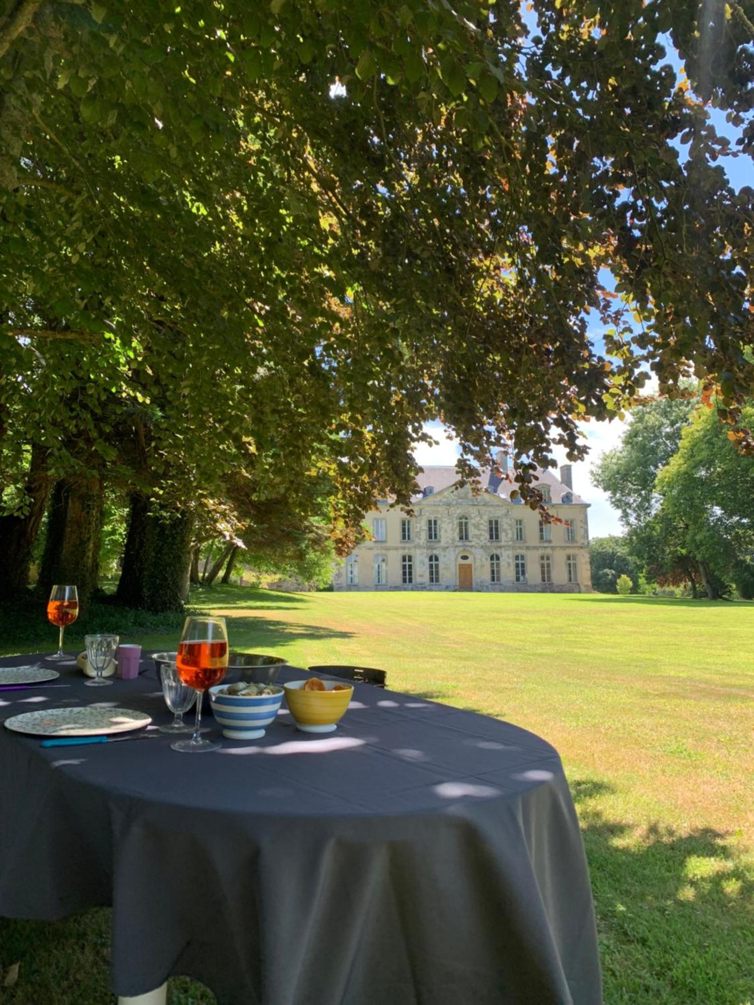 Abbaye De Blanchelande Bed and Breakfast Neufmesnil Exteriör bild