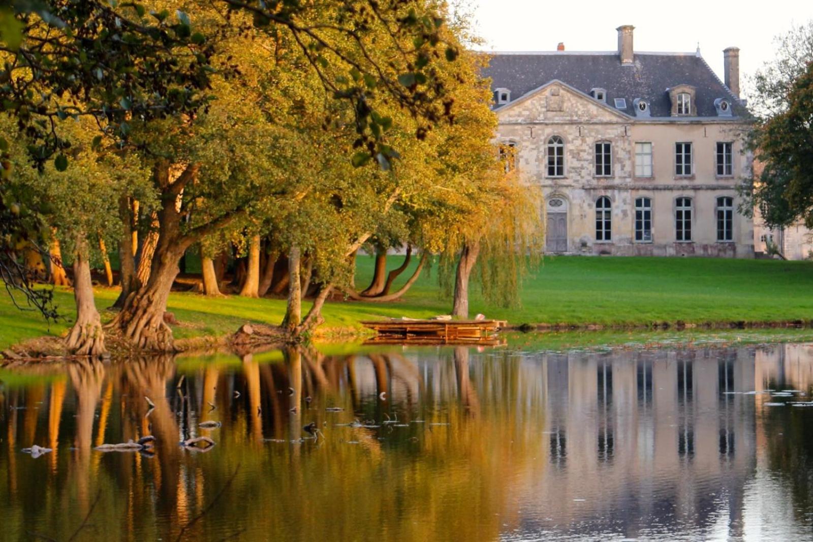 Abbaye De Blanchelande Bed and Breakfast Neufmesnil Exteriör bild